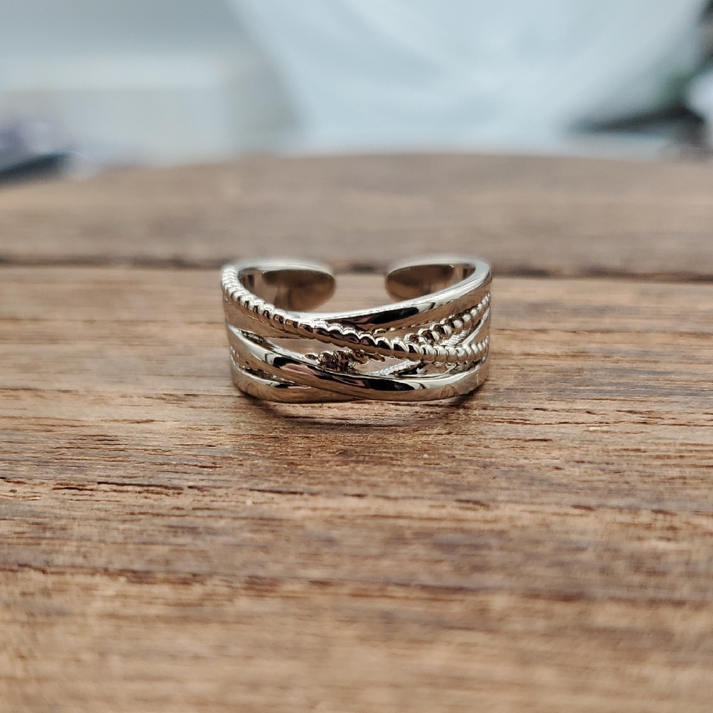 Silver 925 Adjustable Ring Size 7 R819